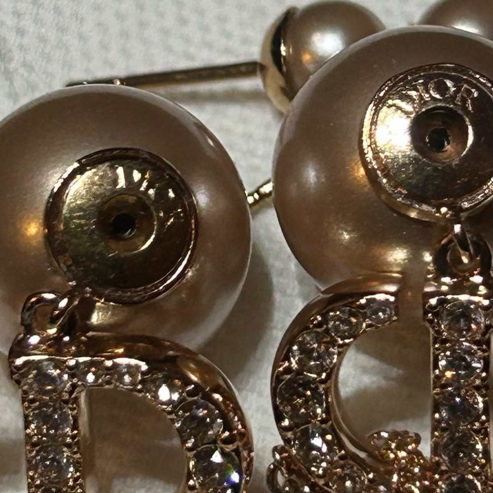 DIOR TRIBALES Earrings Pink-Finish Metal With Pink Resin Pearls and Crystals - Picture 7 of 8